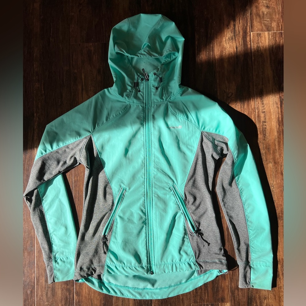 Avalanche Medium windbreaker